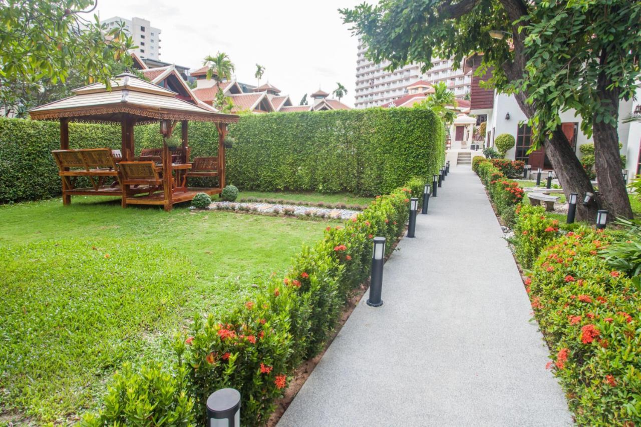 Achawalai Residence Village By Song Jomtien Beach Extérieur photo